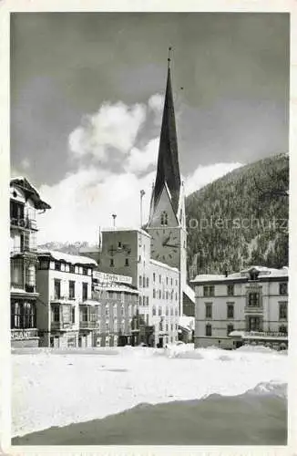 AK / Ansichtskarte DAVOS GR Postplatz mit Rathaus und Kirche St Johann