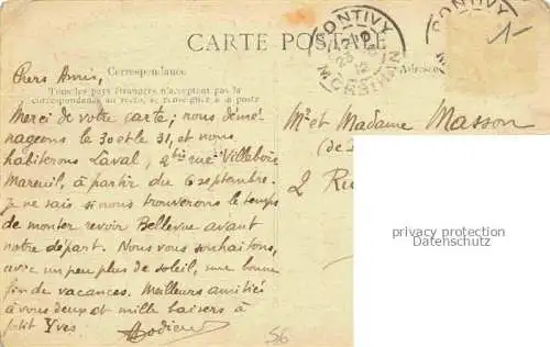 AK / Ansichtskarte Pontivy 56 Morbihan Les vieilles halles et l'église paroissiale