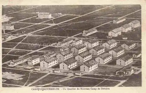 AK / Ansichtskarte Mourmelon Camp de Mourmelon 51 Marne Un quartier du nouveau Camp de Division vue aérienne