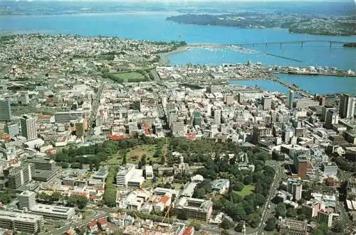 AK / Ansichtskarte Auckland New Zealand Aerial view showing City Harbour Bridge