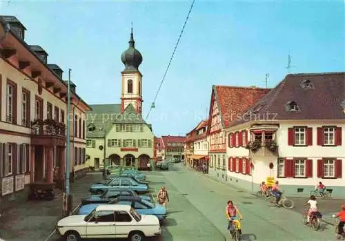 AK / Ansichtskarte Gernsheim Hessen Stadthausplatz mit kath Kirche