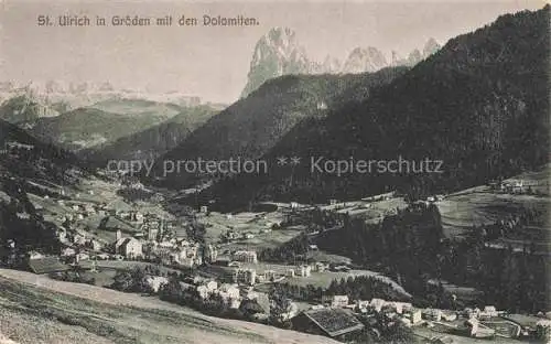 AK / Ansichtskarte St Ulrich-Groeden Tirol AT Panorama Blick gegen die Dolomiten