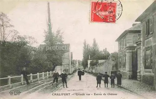 AK / Ansichtskarte Chalifert TORCY 77 Seine-et-Marne Grande rue Entree du Chateau