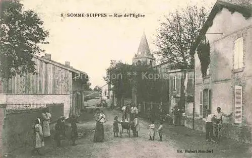 AK / Ansichtskarte Somme-Suippes Somme-Suippe 51 Marne Rue de l'Eglise