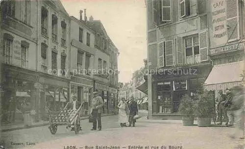 AK / Ansichtskarte Laon 02 Aisne Rue Saint Jean Entree et rue du Boure