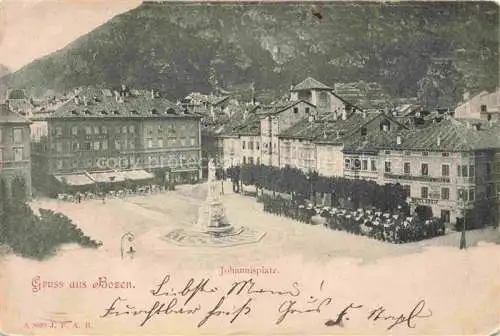 AK / Ansichtskarte Bozen  BOLZANO Suedtirol IT Johannisplatz Denkmal