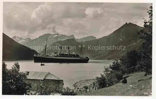 AK / Ansichtskarte Dampfer Oceanliner Norge MS Monte Sarmiento Hardangerfjord