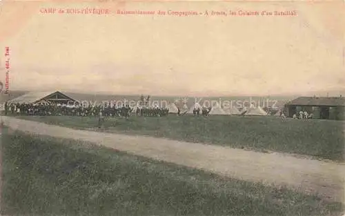 AK / Ansichtskarte Camp de Bois-l Eveque ROEUN 76 Seine-Maritime Rassemblement des Comagnies A droite les Cuisines d'un Bataillon