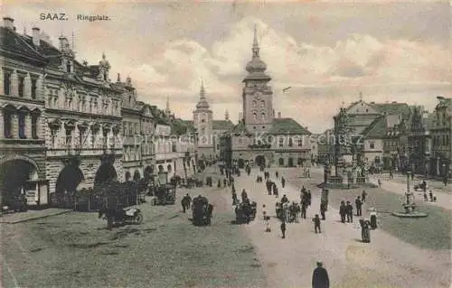 AK / Ansichtskarte Saaz Zatec Aussig CZ Ringplatz Dreifaltigkeitssaeule Rathaus