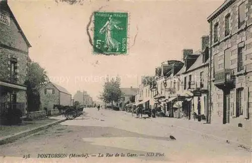 AK / Ansichtskarte Pontorson Avranches 50 Manche Rue de la Gare