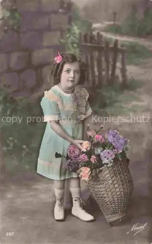 AK / Ansichtskarte Foto Masel Nr. 587 Maedchen Rosen 