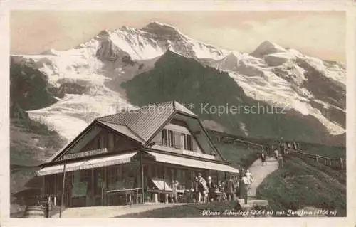 AK / Ansichtskarte Kleine Scheidegg Interlaken BE mit Jungfrau