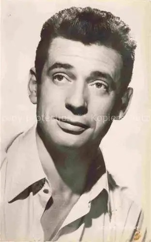 AK / Ansichtskarte SchauspielerIN Actor Acteur Actrice Attore Attrice-- Yves Montand