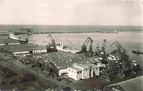AK / Ansichtskarte CASABLANCA Maroc Le port et la grande jetée Quai la Koutoubia