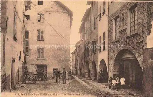 AK / Ansichtskarte St-Etienne-de-Tinee NICE 06 Alpes-Maritimes Une vieille rue