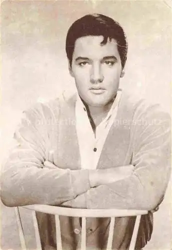 AK / Ansichtskarte Musikanten Elvis Presley 
