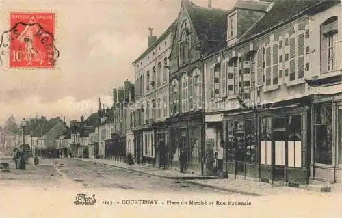 AK / Ansichtskarte Courtenay Montargis 45 Loiret Place du Marché et Rue Nationale