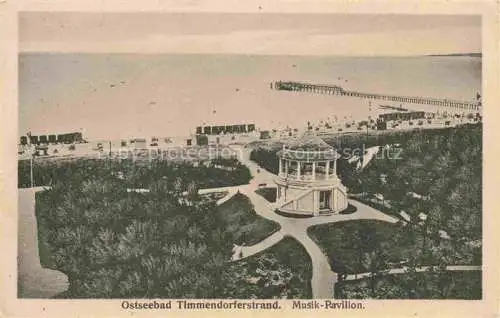 AK / Ansichtskarte Timmendorfer Strand Timmendorferstrand Timmendorf Musikpavillon Strand aus der Vogelperspektive Kuenstlerkarte