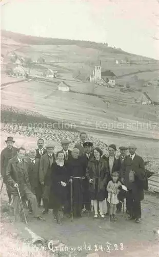 AK / Ansichtskarte Duszniki-Zdroj Reinerz Bad Niederschlesien PL Gruppenbild Familienfoto