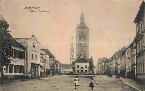 AK / Ansichtskarte Deggendorf Donau Oberer Stadtplatz