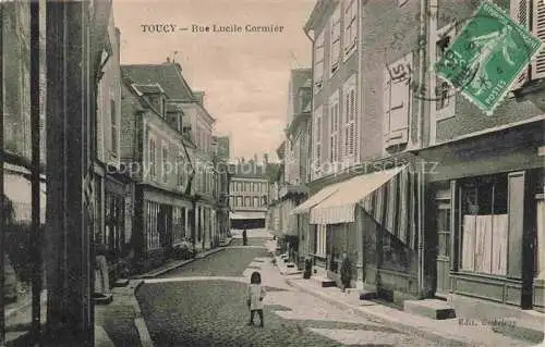 AK / Ansichtskarte Toucy Auxerre 89 Yonne Rue Lucile Cormier