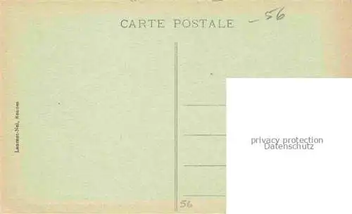 AK / Ansichtskarte QUIBERON Lorient 56 Morbihan Femmes des usines mettan leurs sardines à sécher