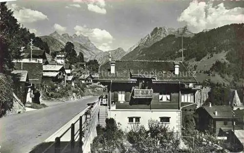 AK / Ansichtskarte Gryon AIGLE VD Teilansicht Hauptstrasse