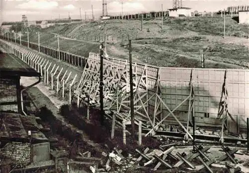 AK / Ansichtskarte BERLIN Bernauer Strasse Mauerbau