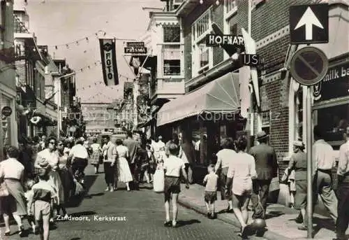 AK / Ansichtskarte ZANDVOORT-AAN-ZEE Noord Holland NL Kerkstraat