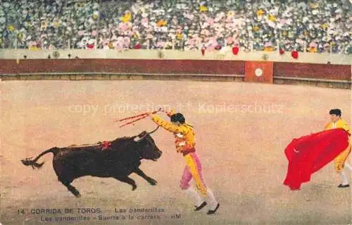 AK / Ansichtskarte Stierkampf Corrida de Toros Bullfight-- Las banderillas 
