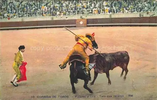 AK / Ansichtskarte Stierkampf Corrida de Toros Bullfight-- Picador y toro recarde
