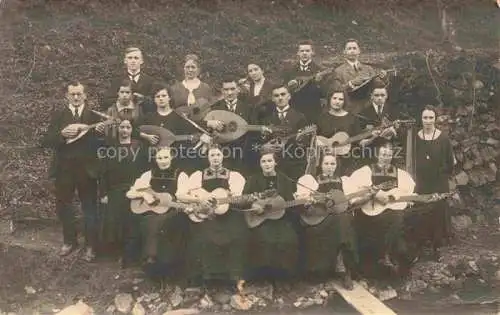 AK / Ansichtskarte Mandoline-- Gruppenfoto