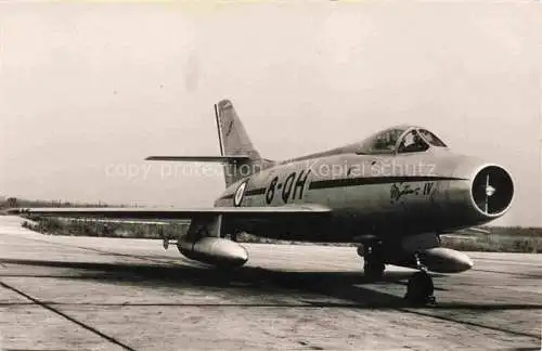 AK / Ansichtskarte Flugzeuge Militaria 8-OH 