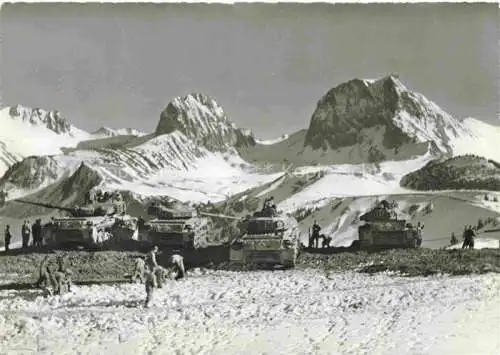 AK / Ansichtskarte Militaria Panzer Tank Char d Assaut Berghaus Gurnigel Passhoehe 