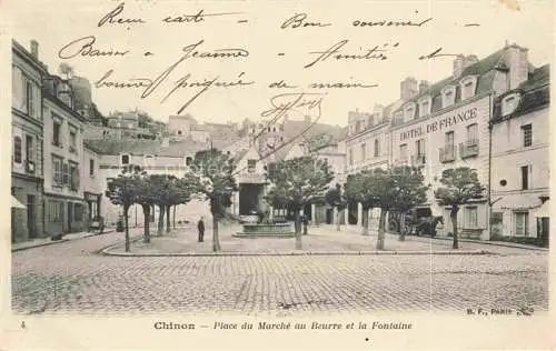 AK / Ansichtskarte Chinon 37 Indre et Loire Place du Marché au Beurre et la fontaine