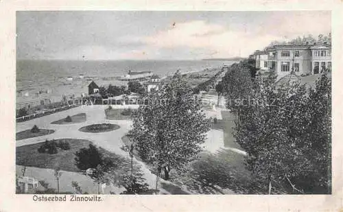 AK / Ansichtskarte ZINNOWITZ Ostseebad Uferpromenade Blick zum Strand