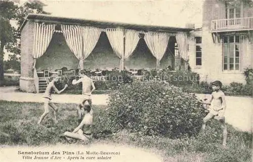 AK / Ansichtskarte Beuvron  Lamotte-Beuvron 41 Loir-et-Cher Sanatorium des Pins Villa Jeanne d'Arc des enfants après la cure solaire