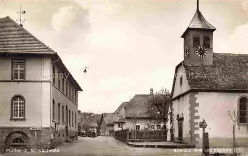 AK / Ansichtskarte Pfaffenrot Pfaffenroth Marxzell Karlsruhe BW Rathaus und Kapelle