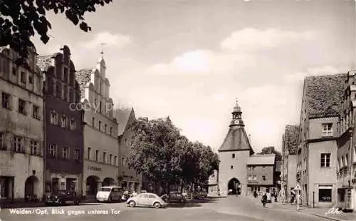 AK / Ansichtskarte Weiden  Oberpfalz Blick gegen unteres Tor Giebelhaeuser