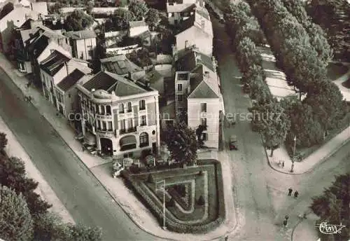 AK / Ansichtskarte Neris-les-Bains Montlucon 03 Allier Splendid Hôtel vue aérienne