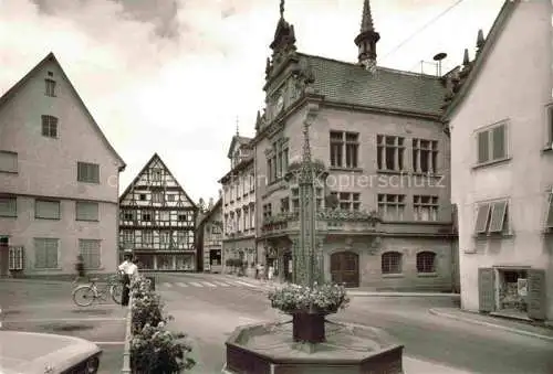 AK / Ansichtskarte Messkirch Ortszentrum Brunnen