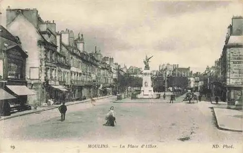 AK / Ansichtskarte Moulins  03 Allier Place d'Allier Monument