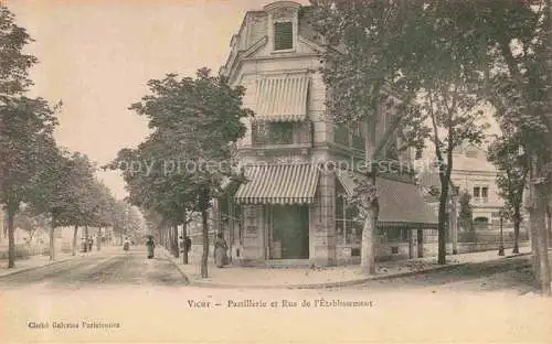AK / Ansichtskarte VICHY 03 Allier Pastillerie et Rue de l'Etablissement