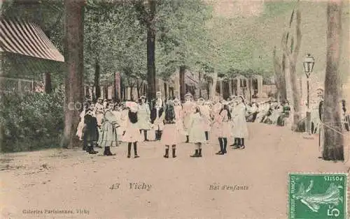 AK / Ansichtskarte VICHY 03 Allier Bal d'enfants