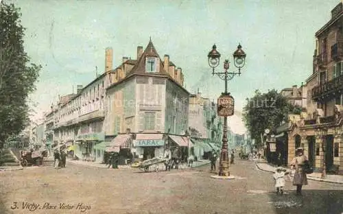 AK / Ansichtskarte VICHY 03 Allier Place Victor Hugo