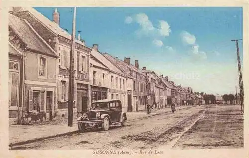 AK / Ansichtskarte Sissonne LAON 02 Aisne Rue de Laon Voiture
