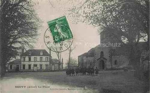 AK / Ansichtskarte Neuvy Moulins 03 Allier La Place