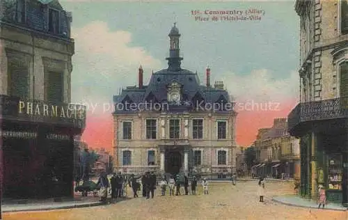 AK / Ansichtskarte Commentry Montlucon 03 Allier Place de l'Hotel de Ville