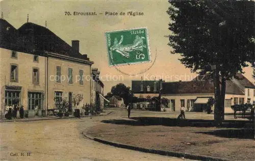 AK / Ansichtskarte Etroussat Moulins 03 Allier Place de l'Eglise