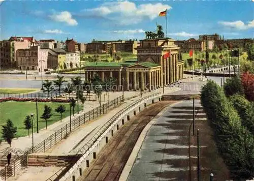 AK / Ansichtskarte Berliner Mauer Berlin Wall BERLIN Brandenburger Tor 
